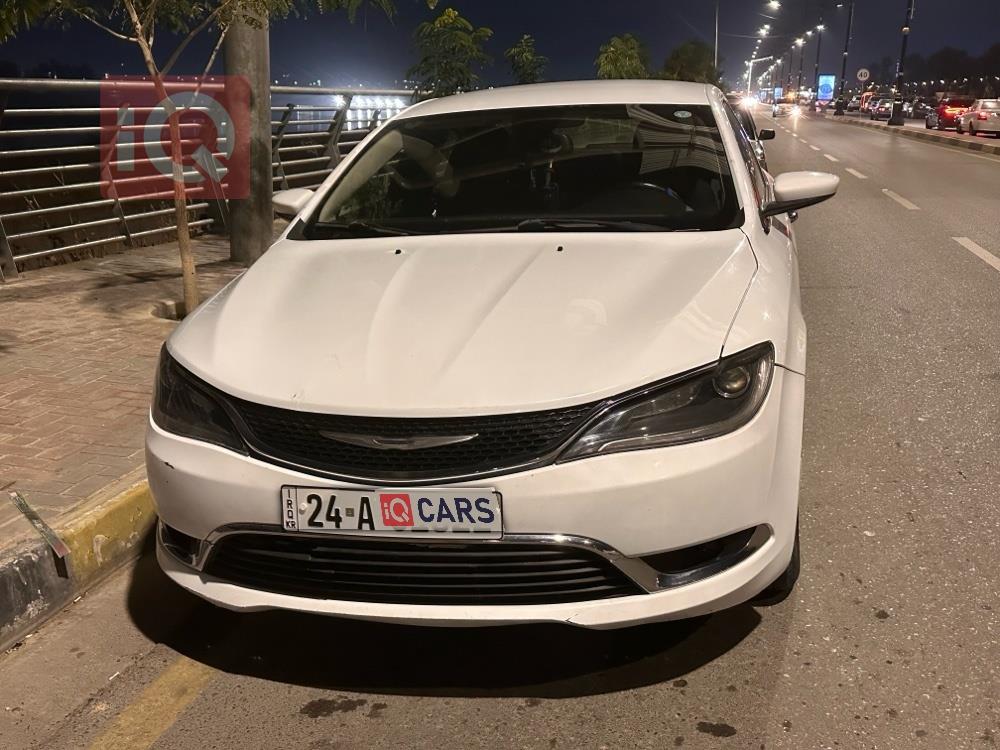 كرايسلر 200